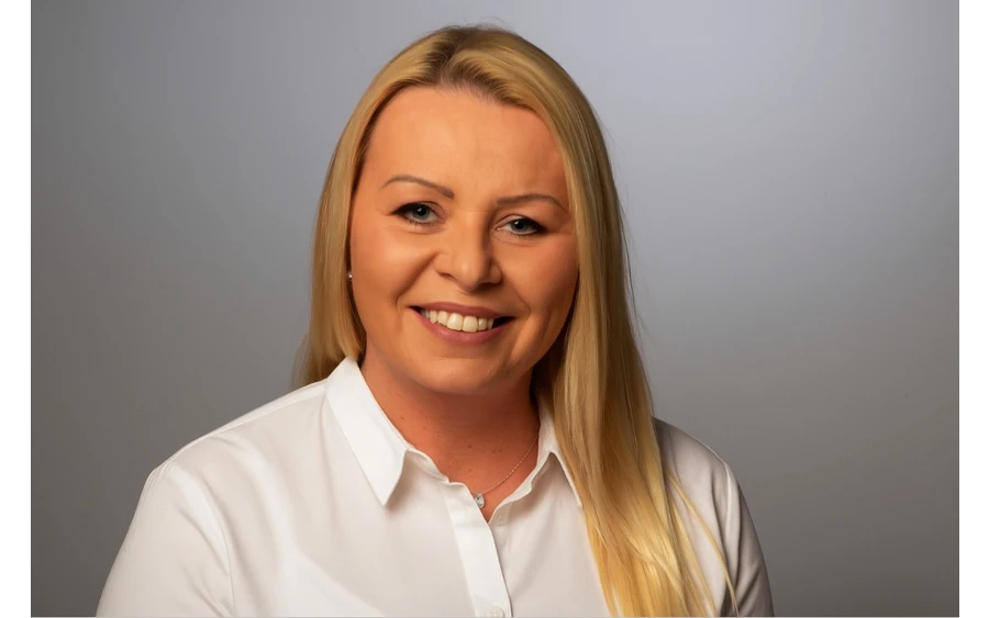 Eva Grüttner.jpg Eva Grüttner.jpg