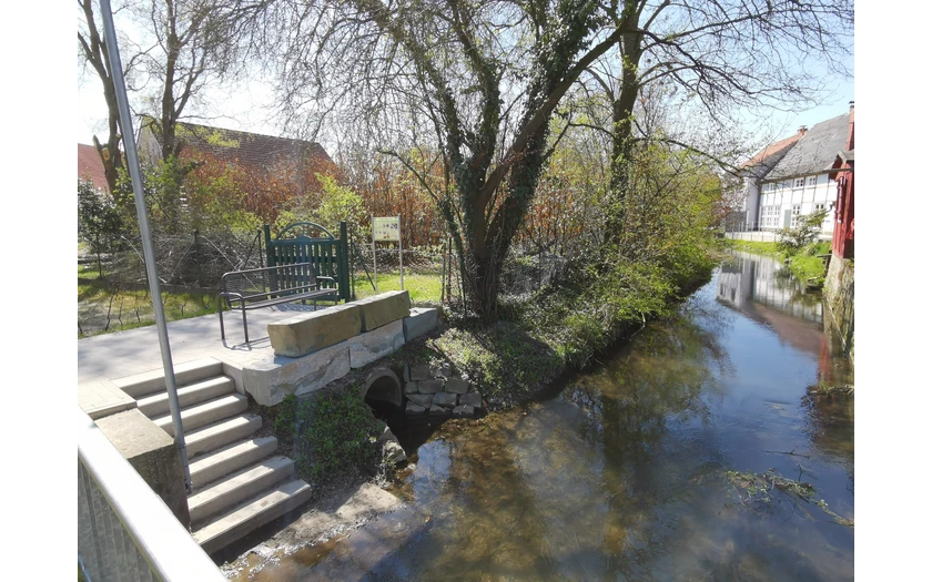 Ein schönes Platz am Wasser in Weslarn.