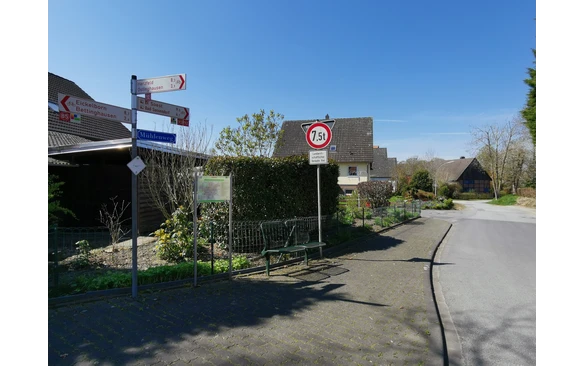 Der Mühlenweg in Weslarn.