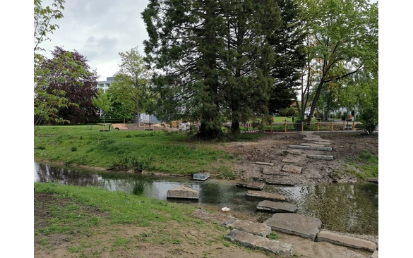 Pfad über die Rosenau im Kurpark Bad Sassendorf