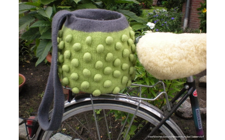 "Stricken, Häkeln und mehr" können Sie in der Kreativwerkstatt in der Klinik am Hellweg und in der Klinik Lindenplatz in Bad Sassendorf.