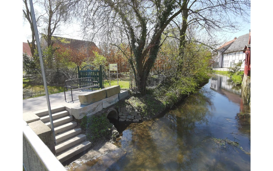 Ein schönes Platz am Wasser in Weslarn.