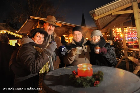 Weihnachtsmarkt - Glühweinstand