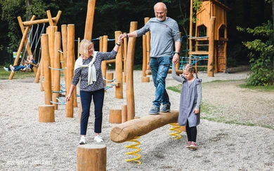 Niedrigseilgarten & Bewegungspark im Kurpark