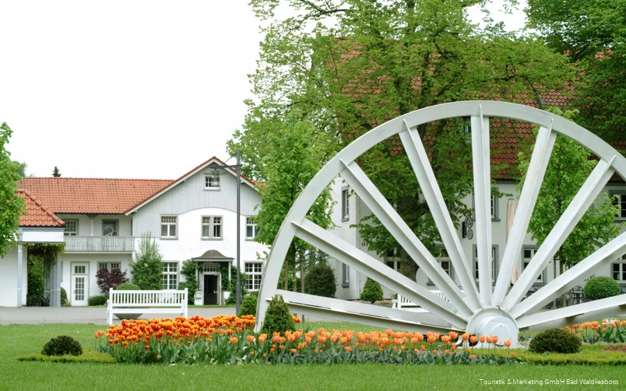 Rund um Bad Sassendorf gibt es viel zu entdecken. Besuchen Sie doch einmal unsere Nachbar-Kurorte Bad Waldliesborn und Bad Westernkotten.