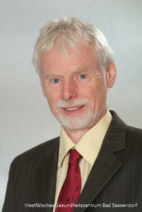 Dr. Christoph Sch&ouml;nle, ehem. Chefarzt der Klinik Lindenplatz Bad Sassendorf, ist Sportmediziner und Experte f&uuml;r Gesundes Radfahren.