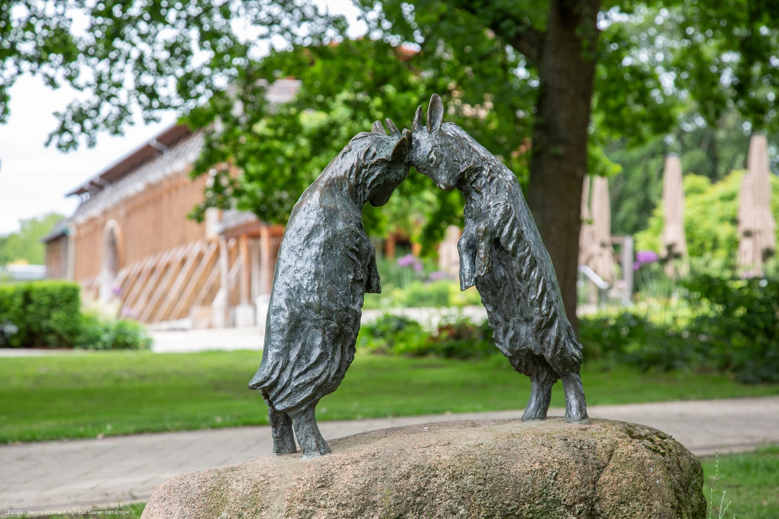 Ziegenböckchen (Skulptur im Kurpark Bad Sassendorf)