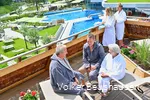 Ein Besuch der Badelandschaft in der Börde-Therme ist für alle ein Spaß - Champagnerliegen, Massagendüsen und der Sprudelpilz sorgen für Abwechslung.