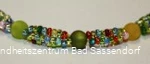 "Modeschmuck basteln" ist ein Angebot in der Kreativwerkstatt der Klinik Lindenplatz in Bad Sassendorf.